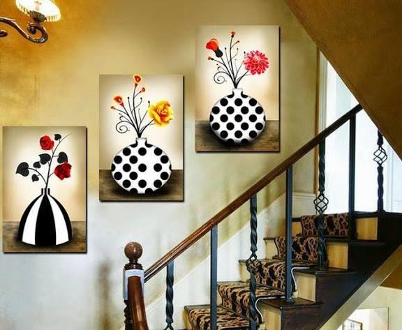 Bạn đang tìm kiếm tranh treo tường để trang trí cầu thang của mình mà giá cả phải chăng? Chúng tôi có đủ các loại tranh để bạn lựa chọn, từ trừu tượng đến chân dung, từ phong cảnh đến hoa lá đều có đầy đủ. Hãy đến với chúng tôi để tìm ra bức tranh hoàn hảo cho ngôi nhà của bạn.
